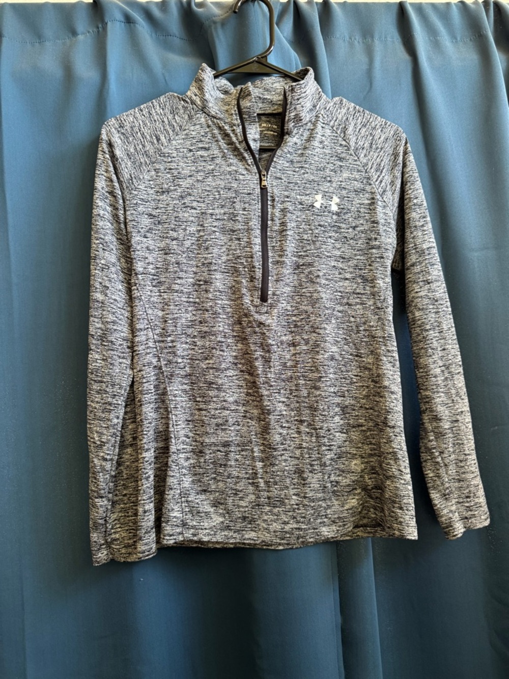Under Armour Gray Heather 1/4 Zip Women's Performance Pullover